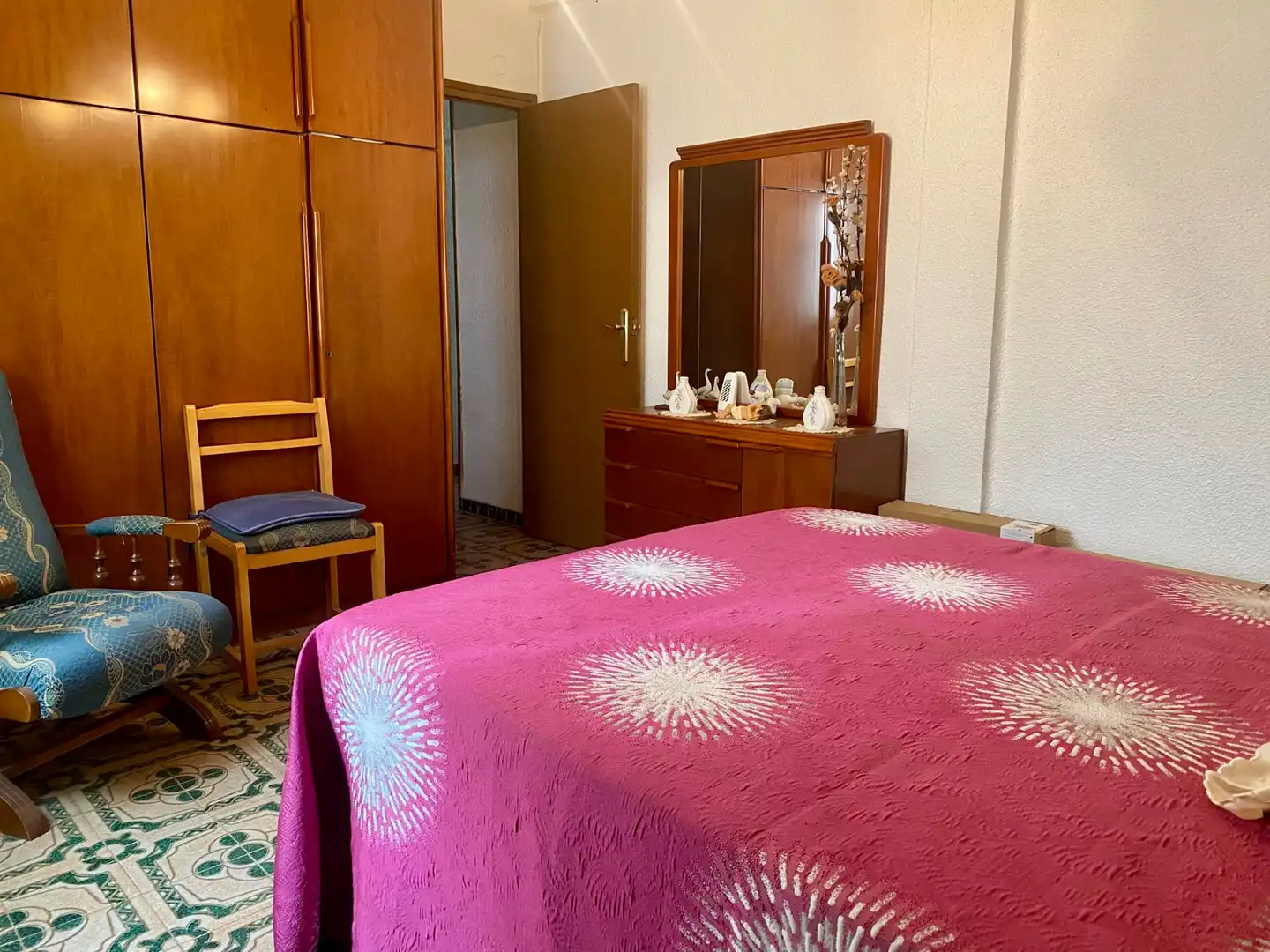 Habitación de Piso en venta en Valencia con Aire acondicionado, Amueblado y Horno
