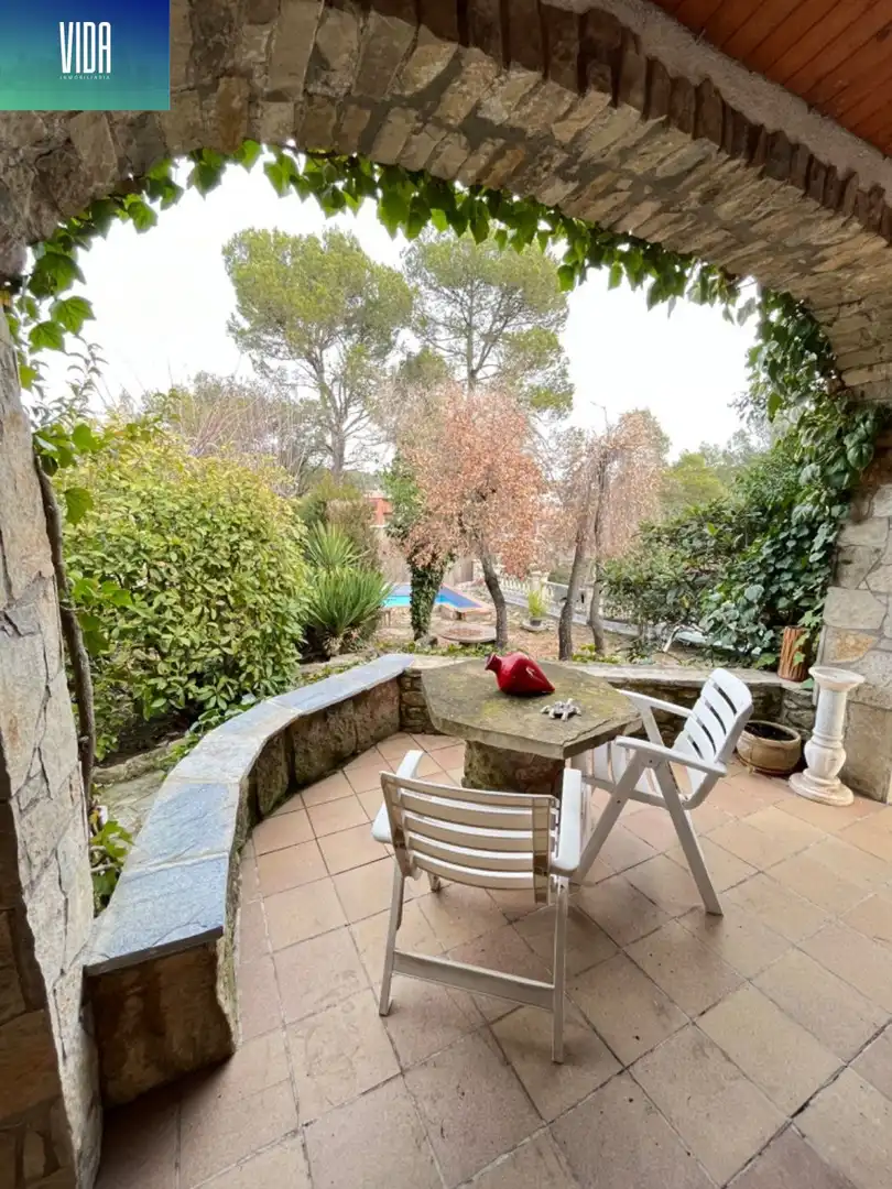 Casa amb piscina en venda a Fonollosa, imagen 2