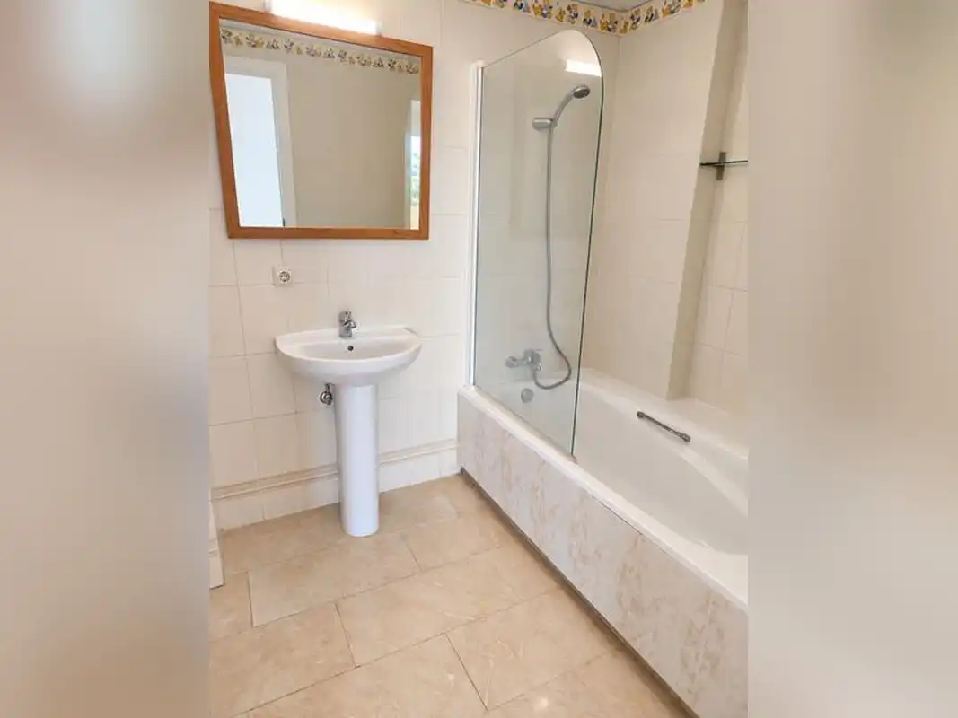 Flat with pool for sale in Selwo, imagen 12
