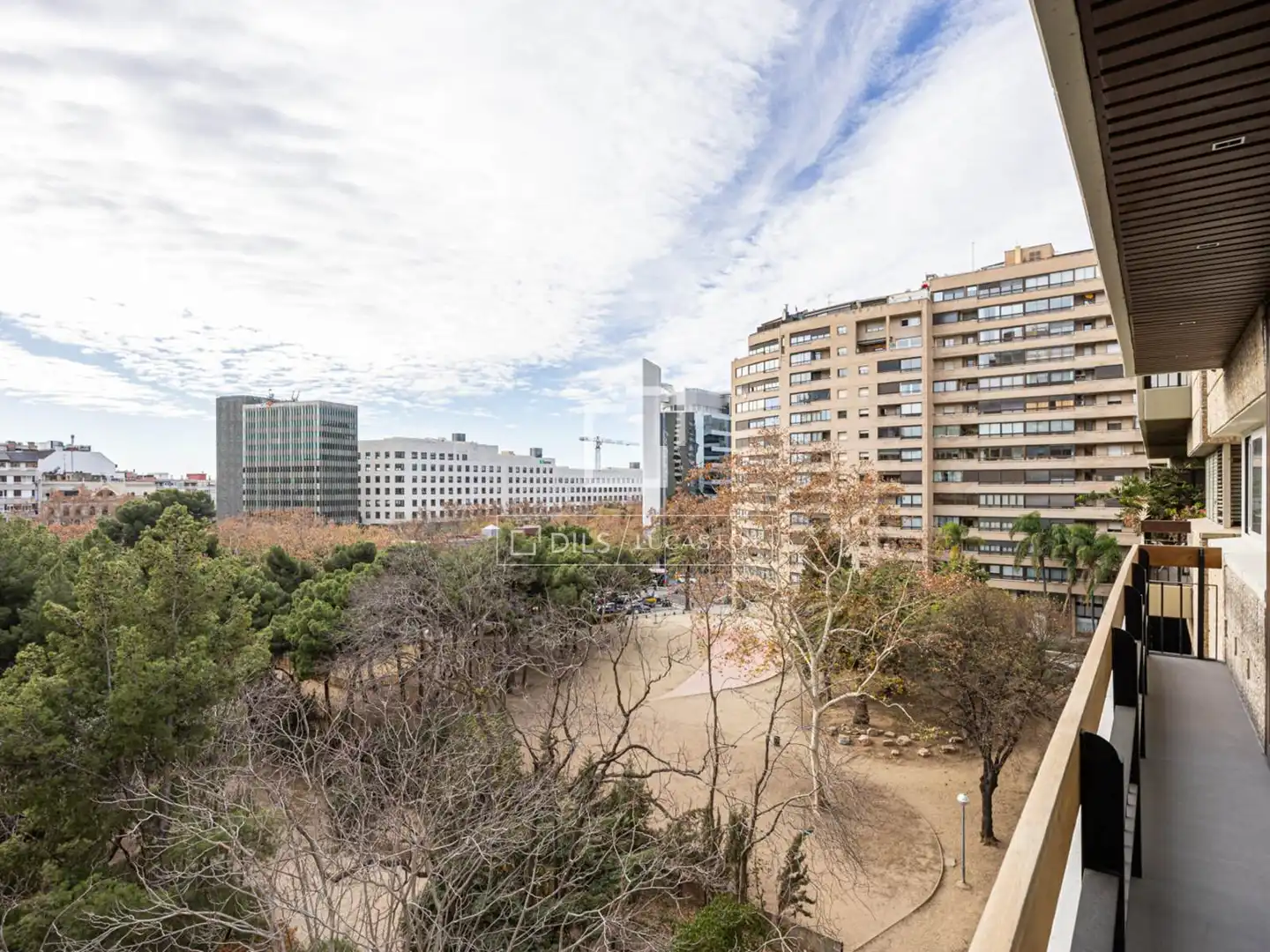 Vista exterior de Piso en venta en Barcelona con Aire acondicionado, Calefacción y Parquet