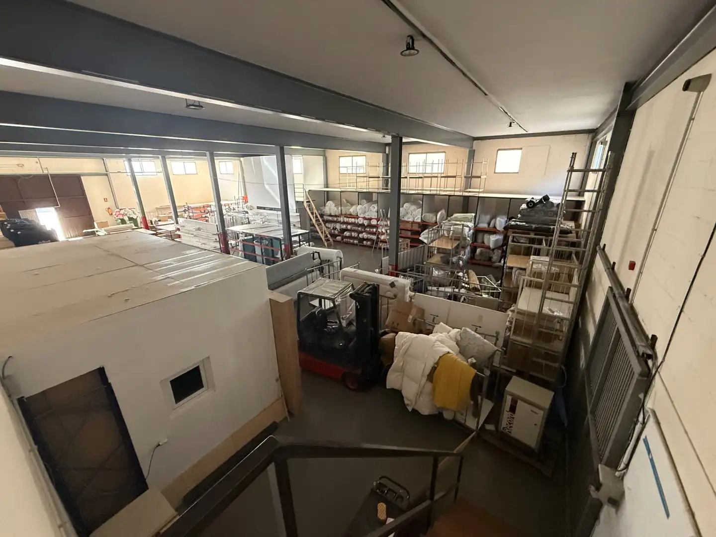 Fabrikhallen zur Miete in Terrassa