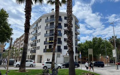 Vista exterior de Local de lloguer en Cambrils