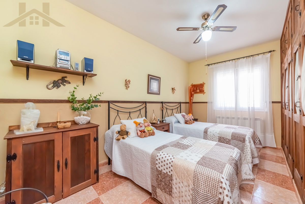 Dormitori de Casa o xalet en venda en Ciempozuelos amb Jardí privat i Traster