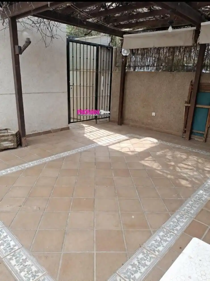 Jardí de Casa o xalet en venda en Orihuela amb Terrassa, Traster i Piscina