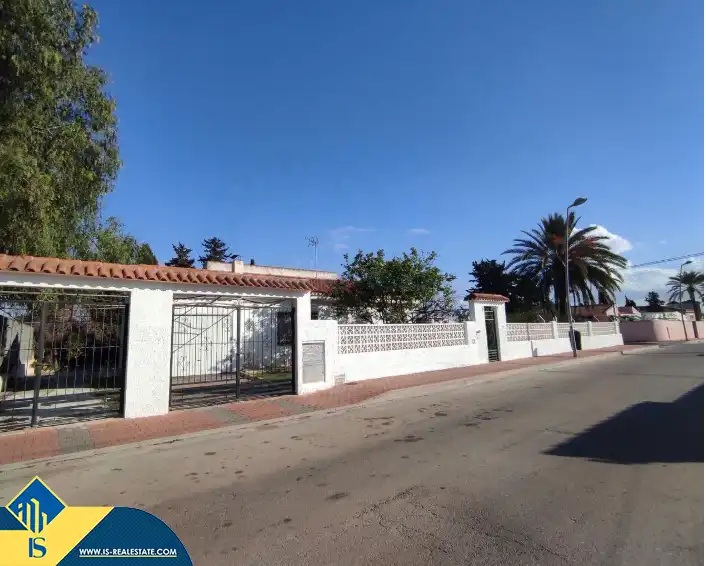 Vista exterior de Casa o chalet en venta en Torrevieja con Terraza y Amueblado