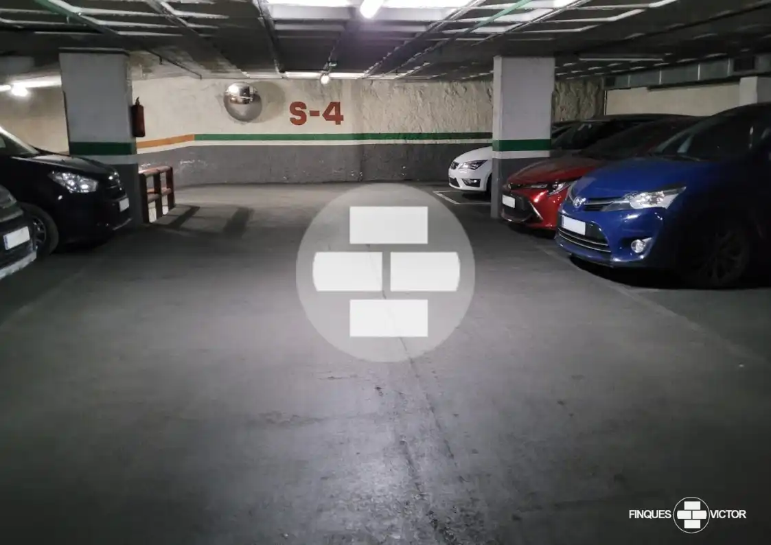 Aparcamiento en venta en Carrer de Torres i Amat, imagen 3