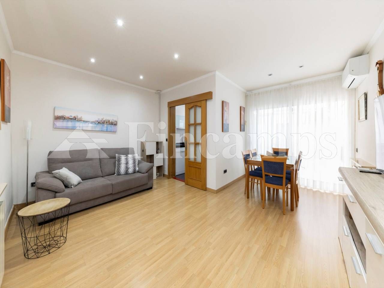 Living room of House or chalet for sale in Sabadell  with Air Conditioner and Heating
