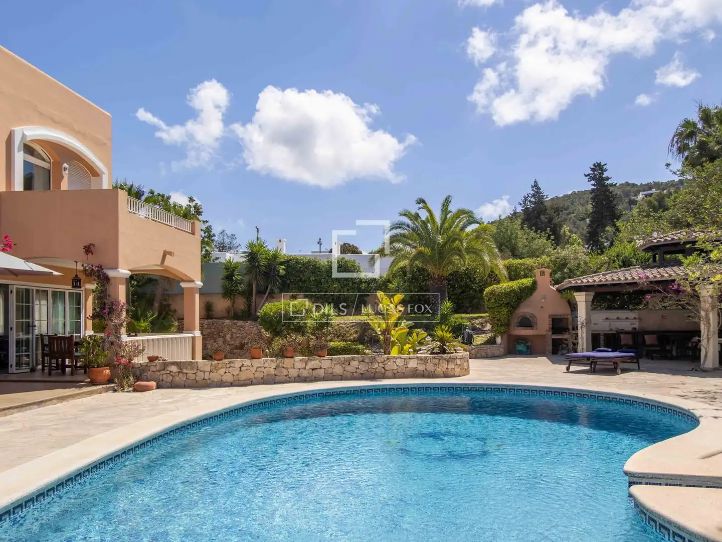 Vista exterior de Casa o chalet en venta en Santa Eulària des Riu con Aire acondicionado, Calefacción y Jardín privado