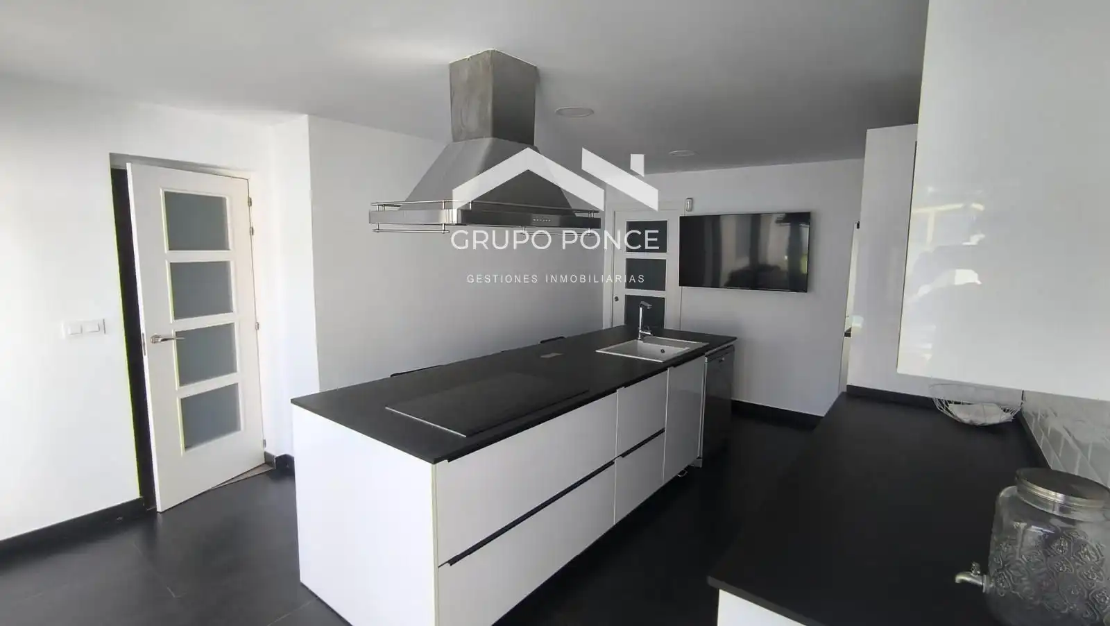 Kitchen of Detached homes for sale in Jerez de la Frontera  with Air Conditioner, Swimming Pool and Furnished