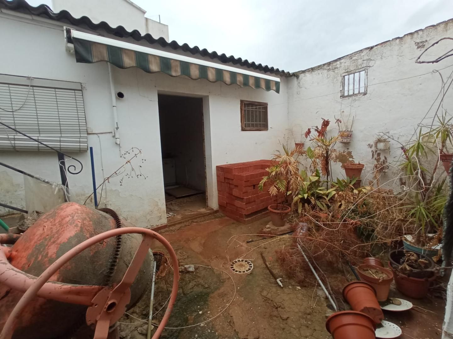 Casa adosada en venta en Benetússer