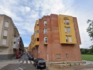 Aparcament amb ascensor en venda a C/ Peni