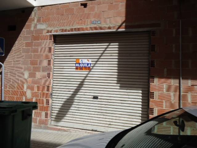 Local comercial en Alquiler en El Mercado - Plaza de Toros