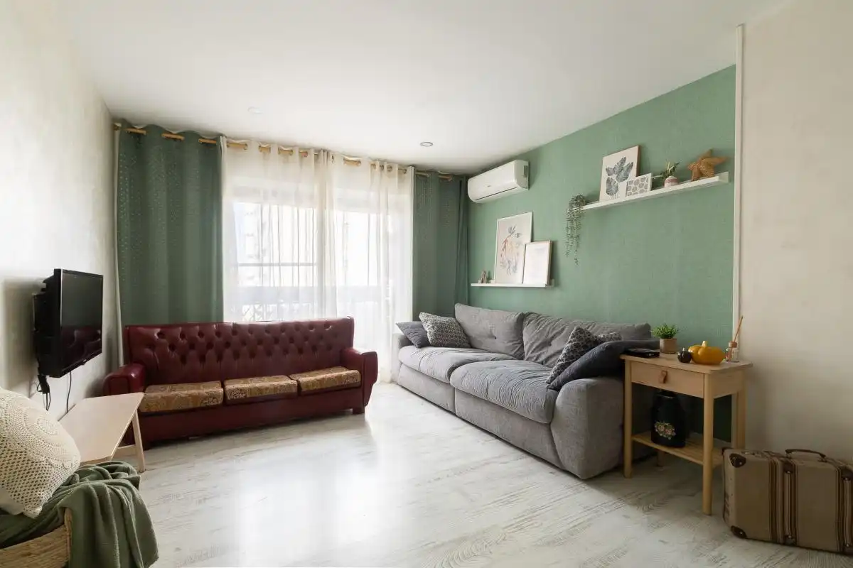 Flat for sale in Plaza Juan Gómez de Mora, Reyes Católicos