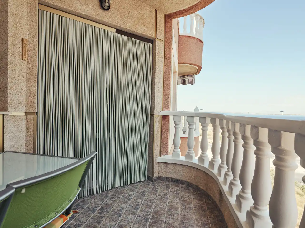 Terrasse von Wohnungen zum Verkauf in Torrevieja mit Klimaanlage, Heizung und Terrasse