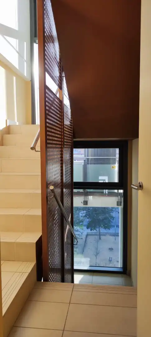 Piso en venta en L'Hospitalet de Llobregat con Aire acondicionado, Calefacción y Parquet