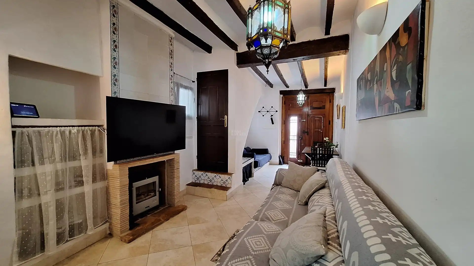 Wohnzimmer von Einfamilien-Reihenhaus zum Verkauf in Oliva mit Klimaanlage, Abstellraum und Whirlpool