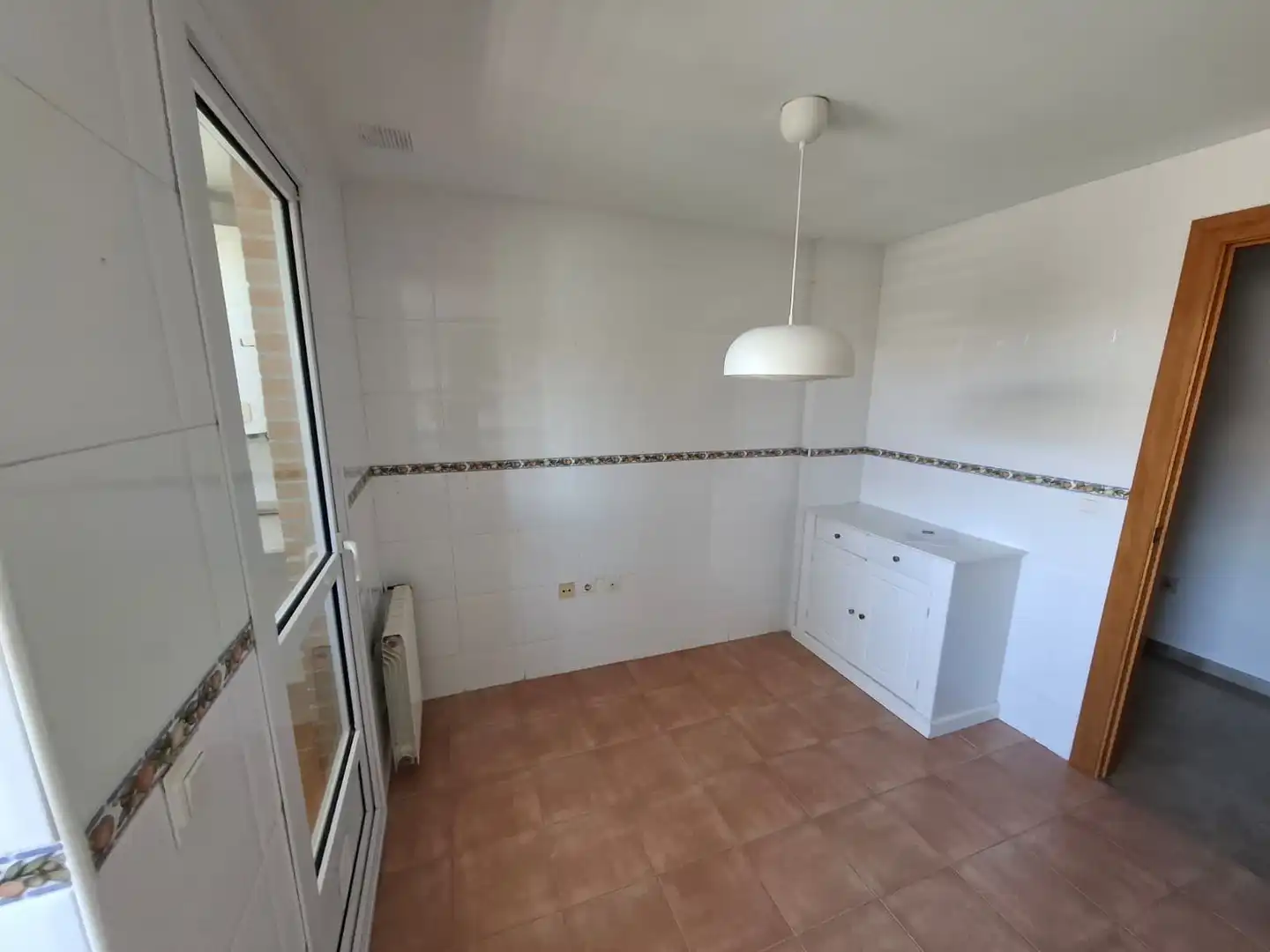 Cocina de Piso de alquiler en Valencia con Aire acondicionado, Calefacción y Trastero