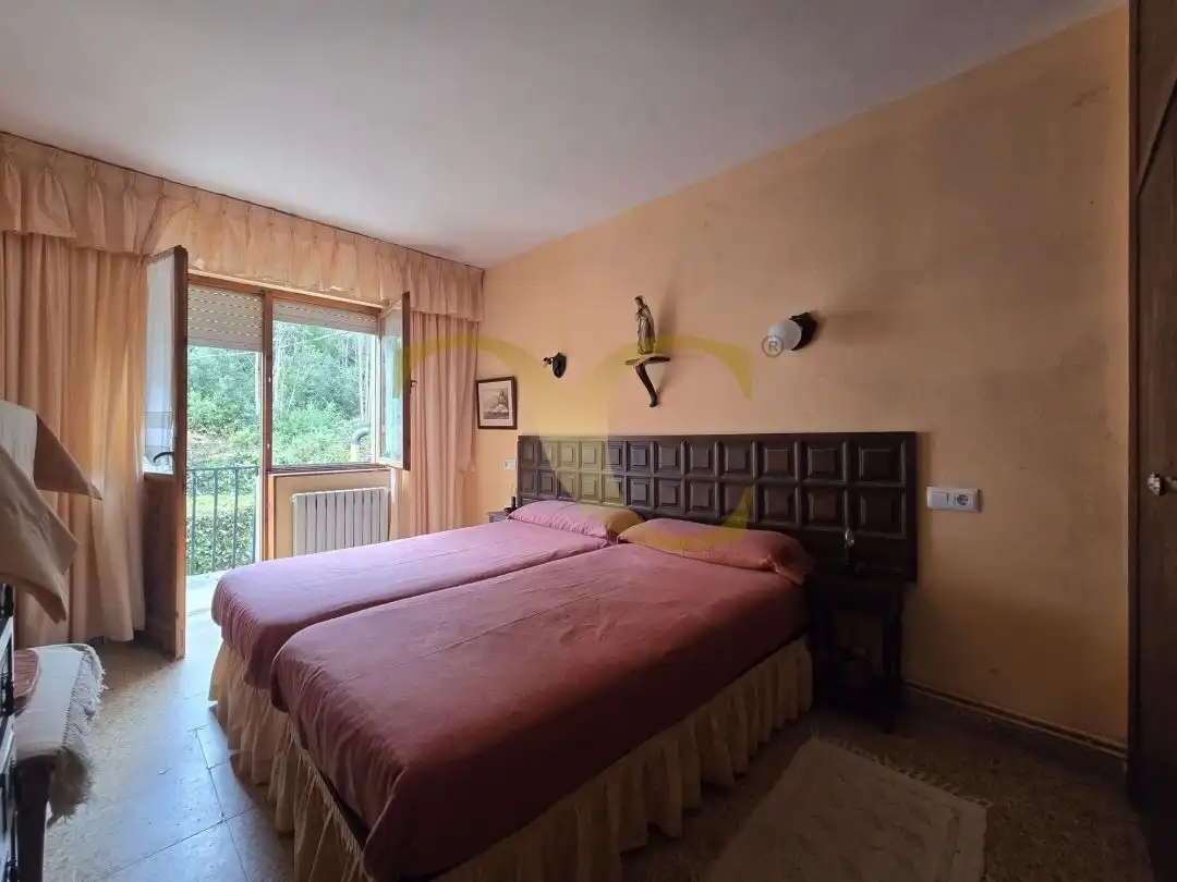 Habitación de Casa o chalet en venta en Llanes con Calefacción, Jardín privado y Terraza