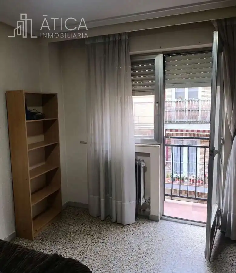 Schlafzimmer von Wohnung zur Miete in Salamanca mit Heizung, Terrasse und Möbliert