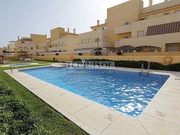 Mini appartamento con piscina in vendita a Torre del Mar