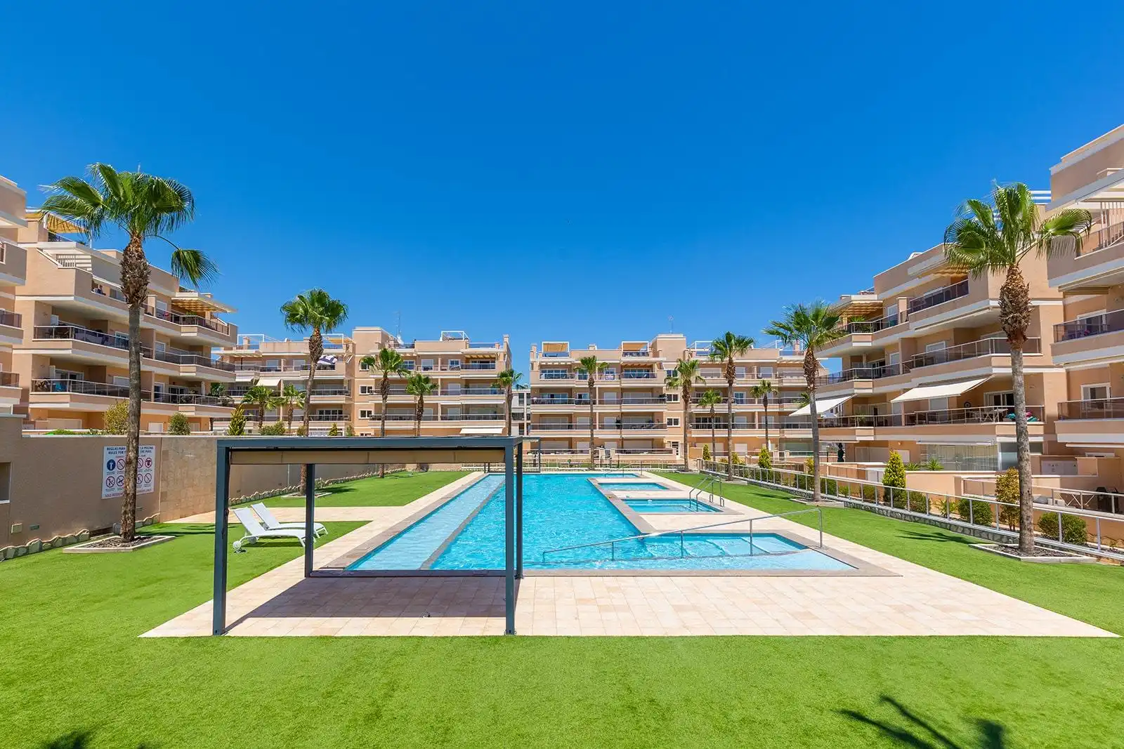 Apartment with terrace for sale in Calle CLAVO, imagen 25