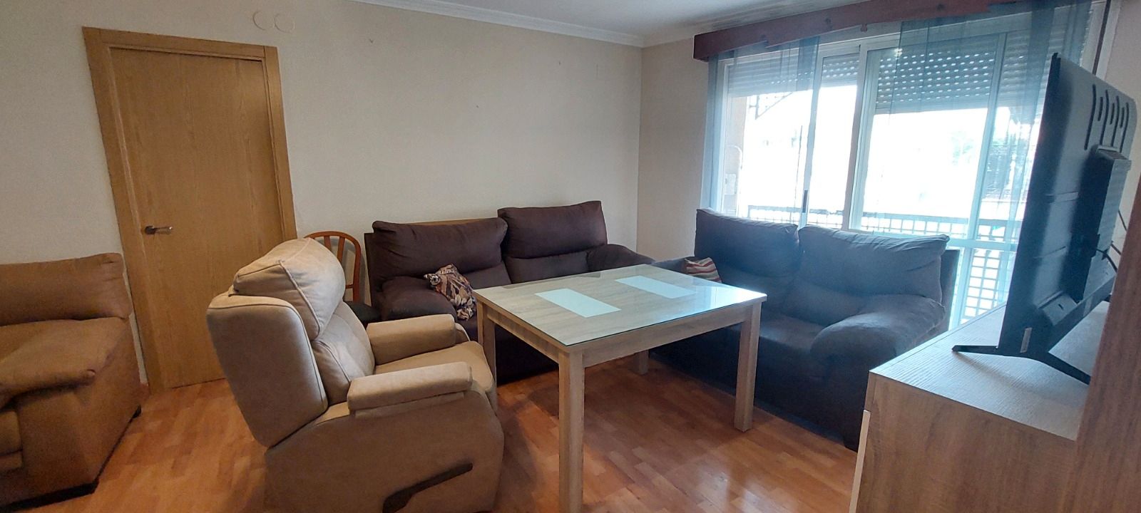 Sala d'estar de Pis de lloguer en Badajoz Capital amb Calefacció, Parquet i Terrassa