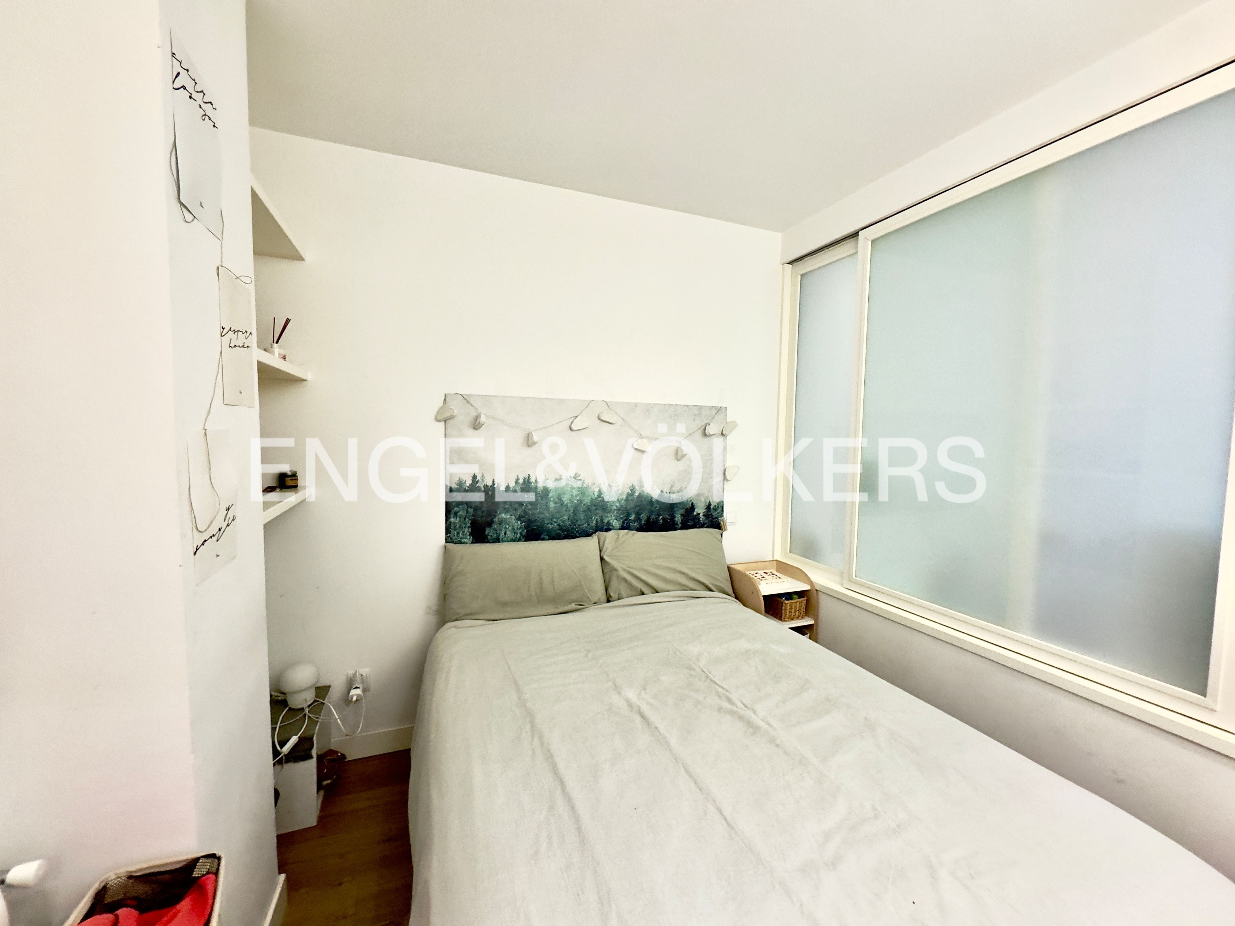 Dormitori de Apartament de lloguer en Pozuelo de Alarcón amb Aire condicionat, Calefacció i Jardí privat