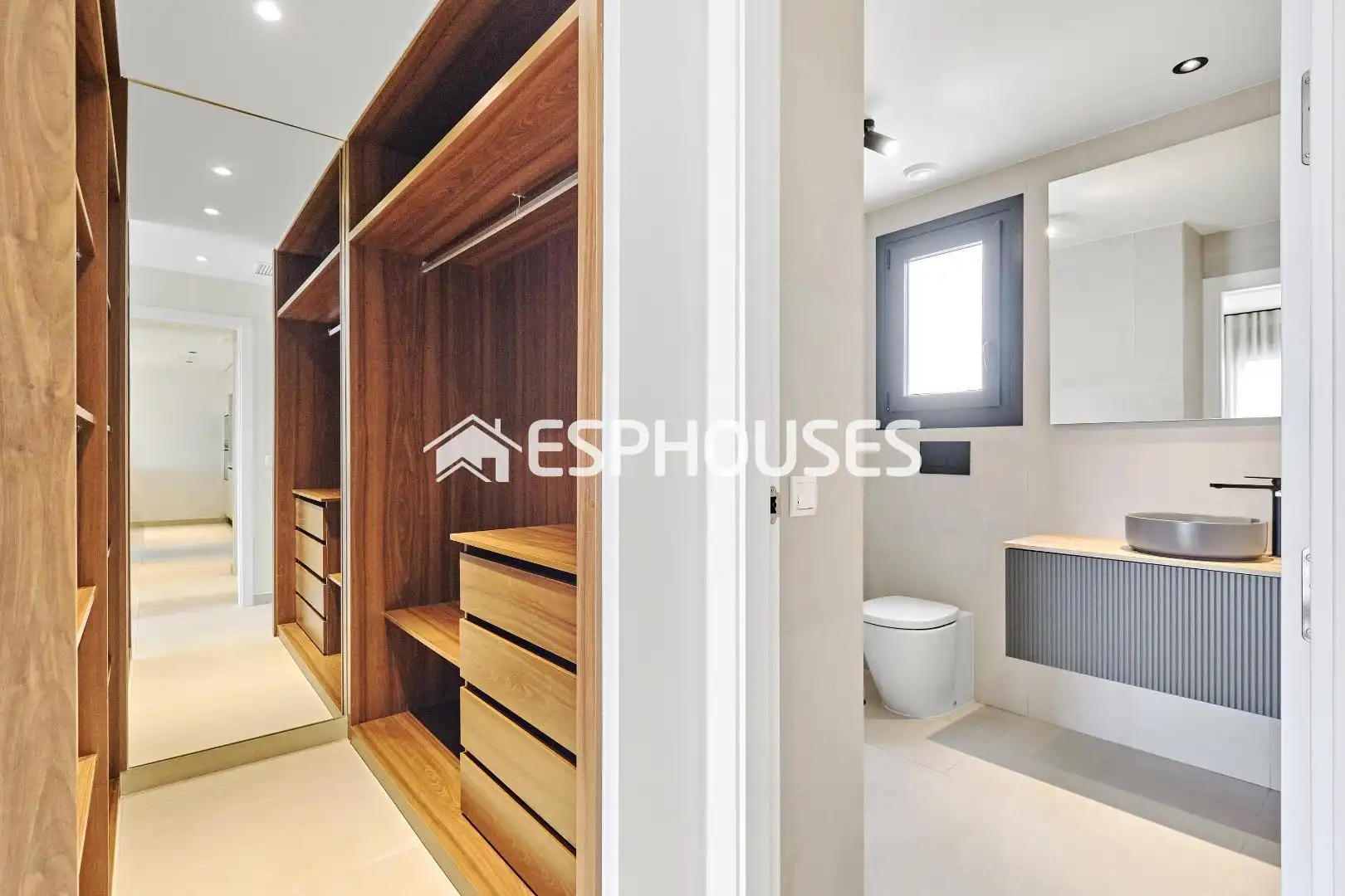 Baño de Ático en venta en Torrevieja con Aire acondicionado, Terraza y Amueblado
