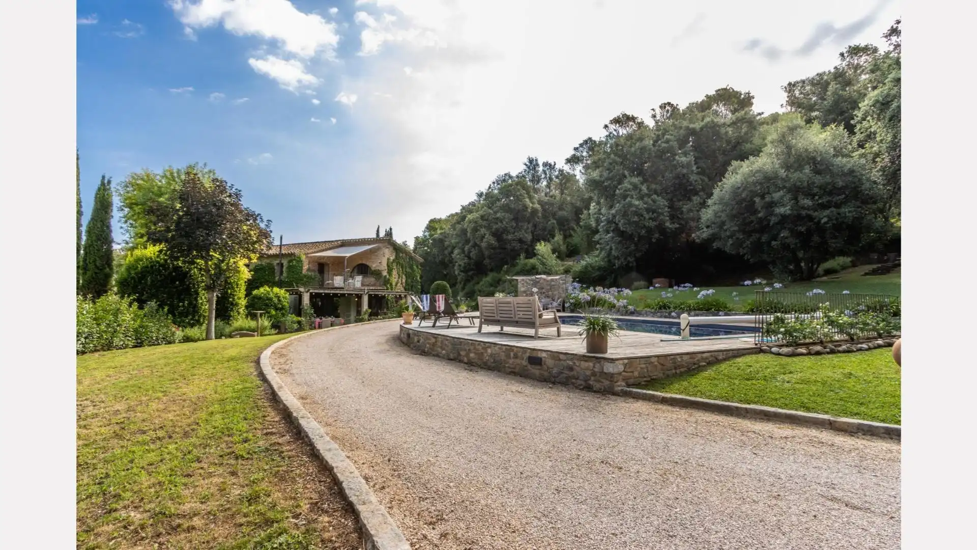 Jardín de Finca rústica en venta en Esponellà con Aire acondicionado, Calefacción y Jardín privado