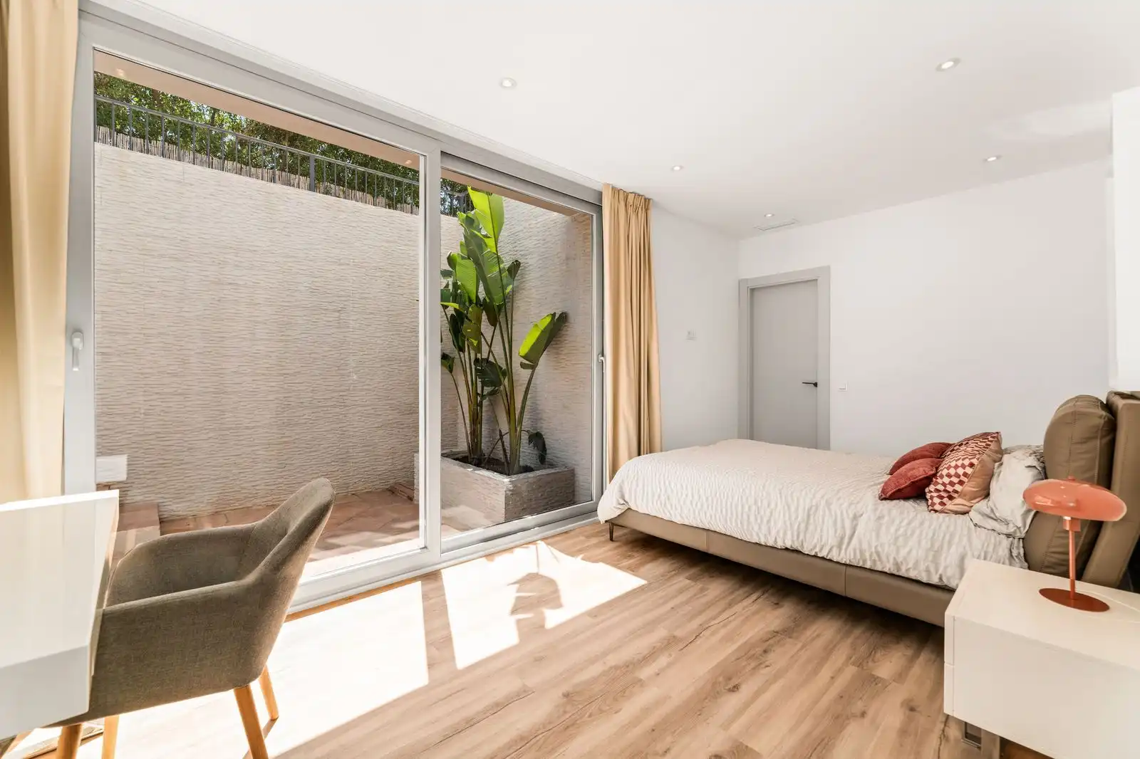Chalet con piscina en venta en Avenida Marqués del Duero 82, imagen 13