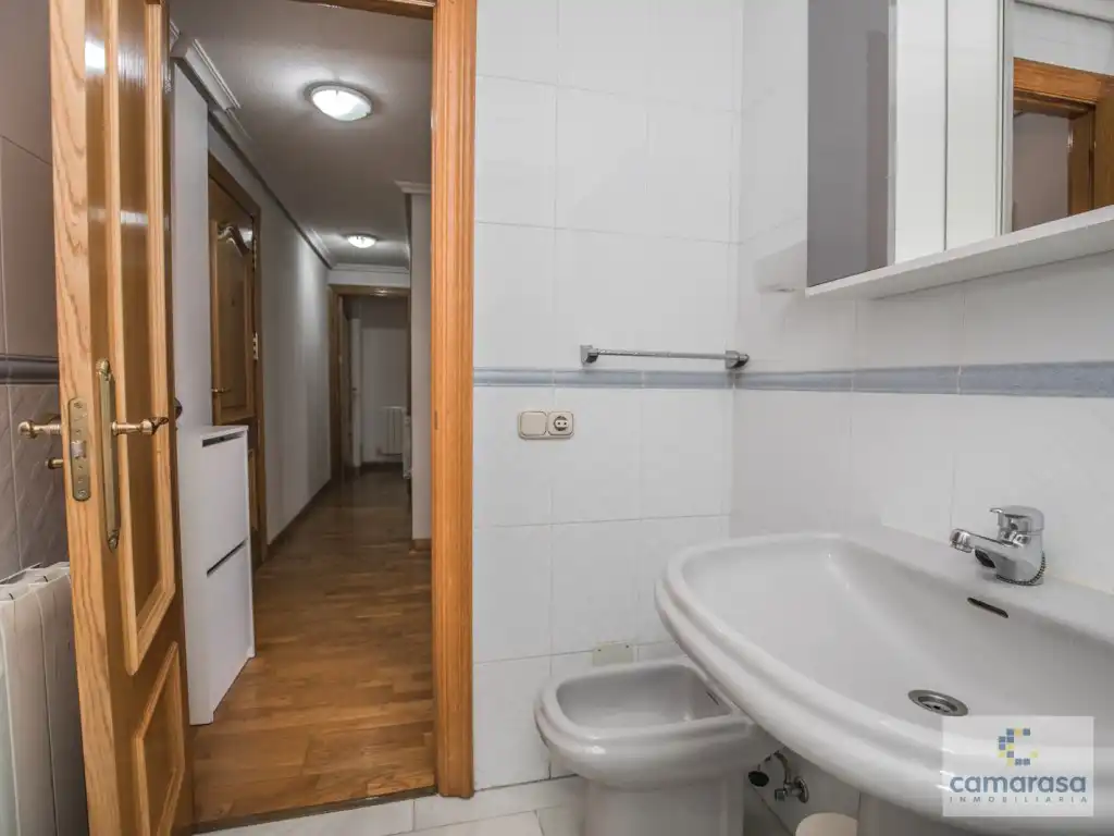 Bathroom of Flat for rent in Ávila  with Heating