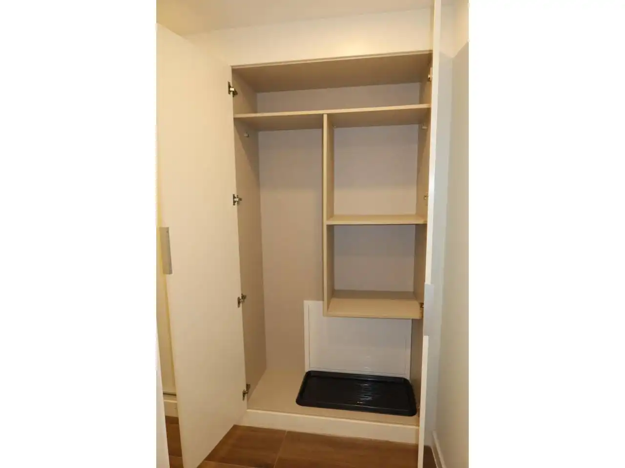 Schlafzimmer von Wohnung zur Miete in Valencia mit Klimaanlage, Parkett und Balkon