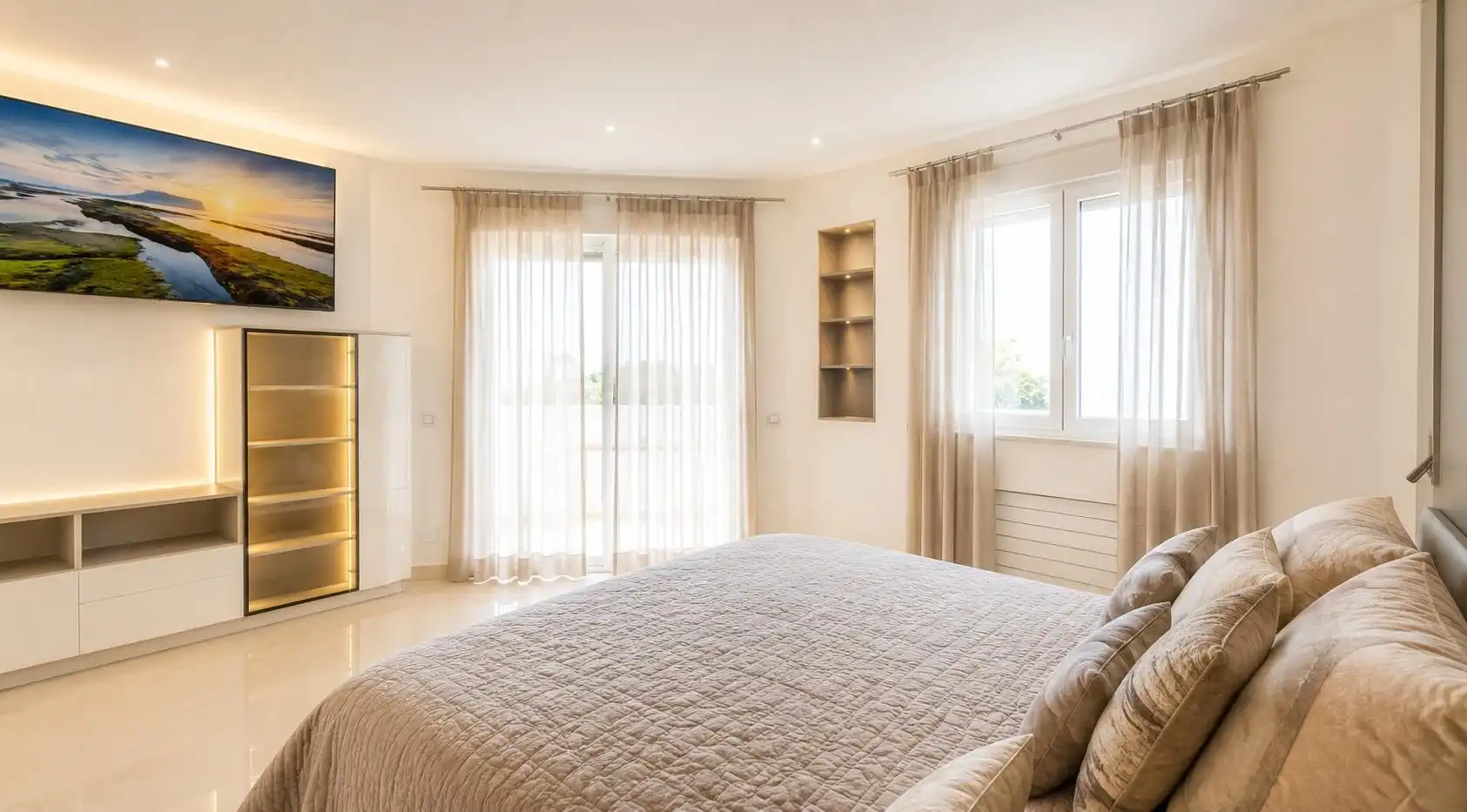 Dormitori de Casa o xalet en venda en Marbella amb Aire condicionat, Calefacció i Jardí privat