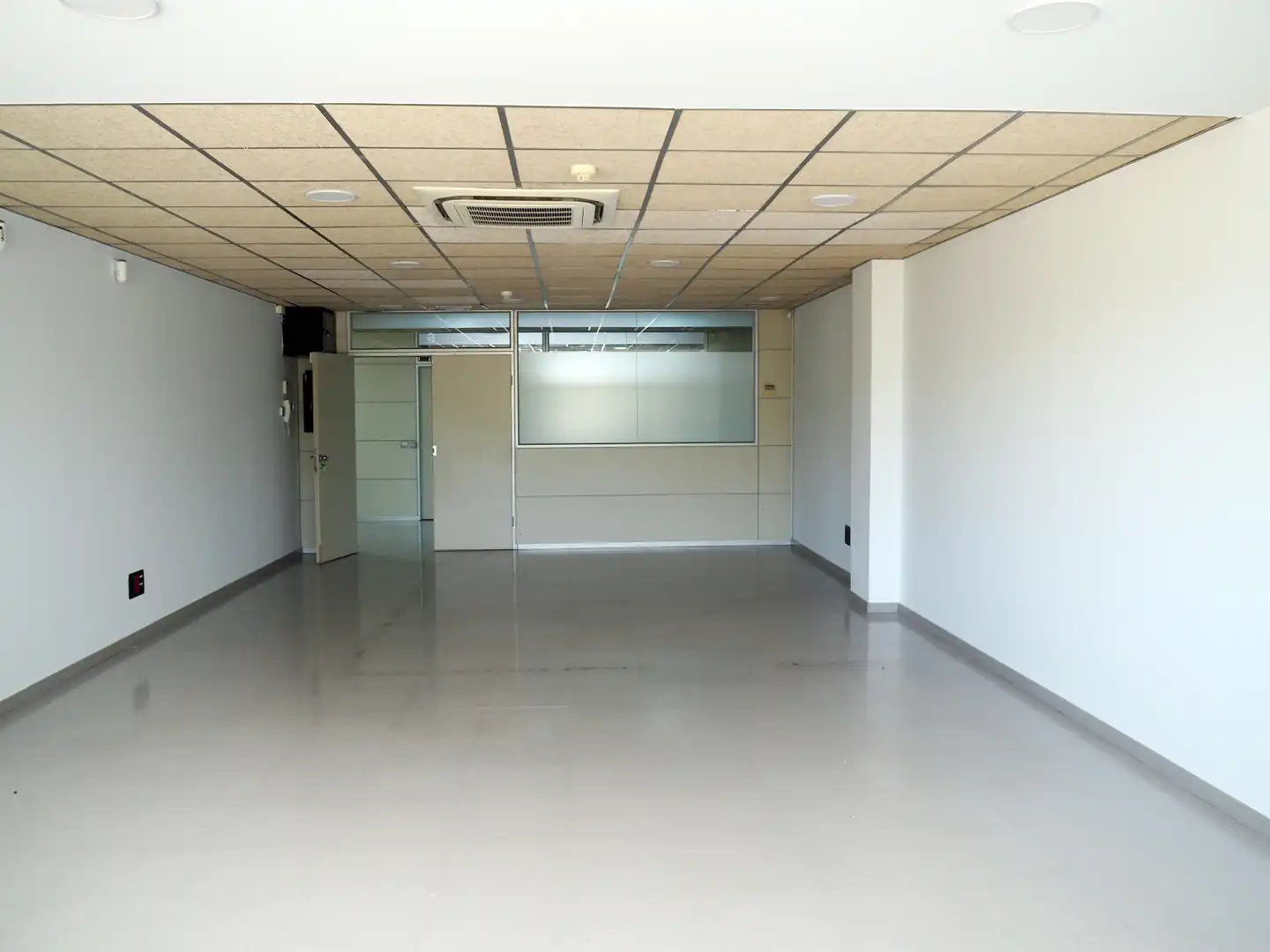 Oficina de alquiler en Mataró con Aire acondicionado