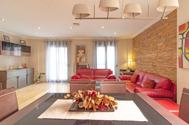 Casa-chalet en Venta en Casco Antiguo