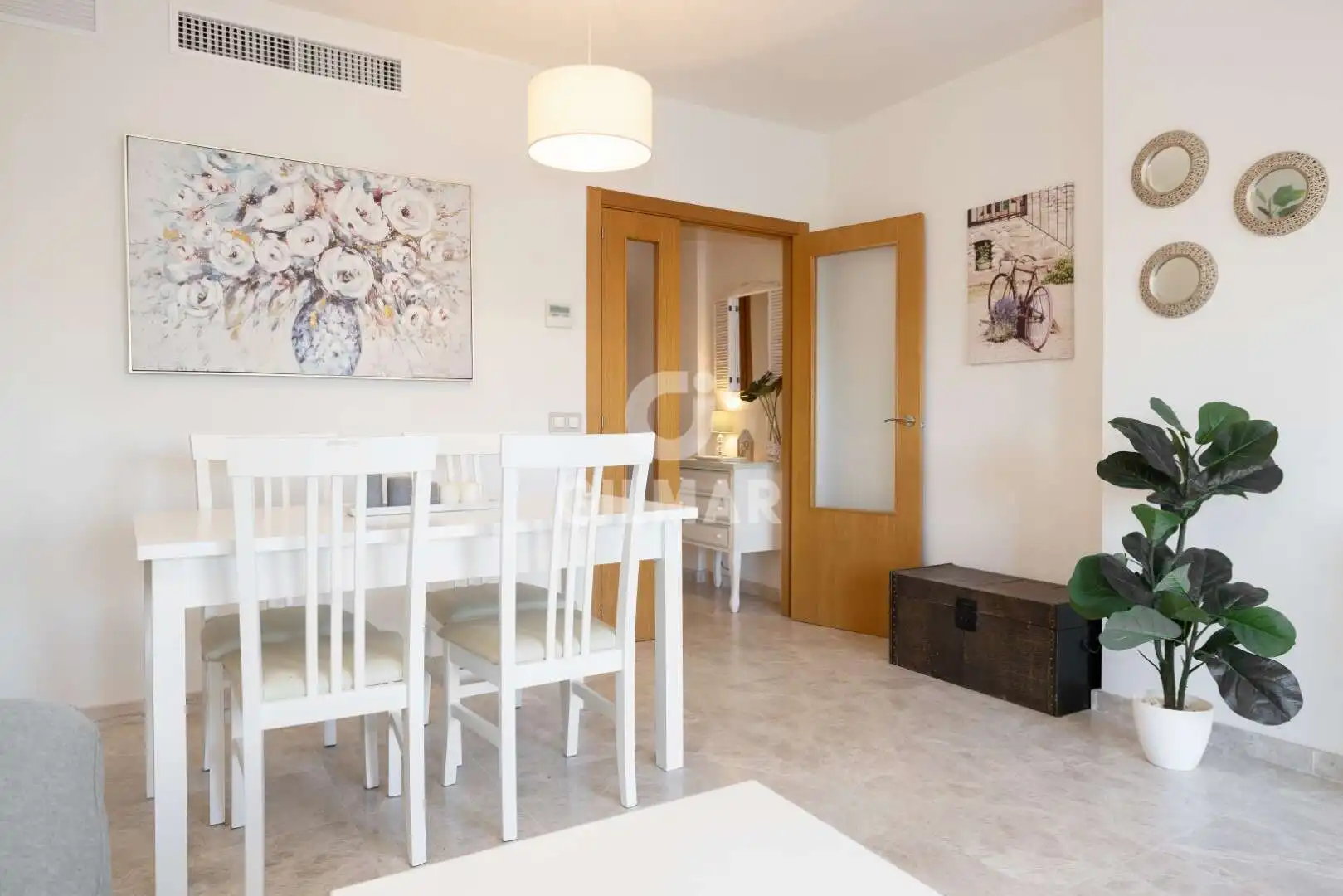 Comedor de Piso en venta en Chipiona con Calefacción, Jardín privado y Trastero