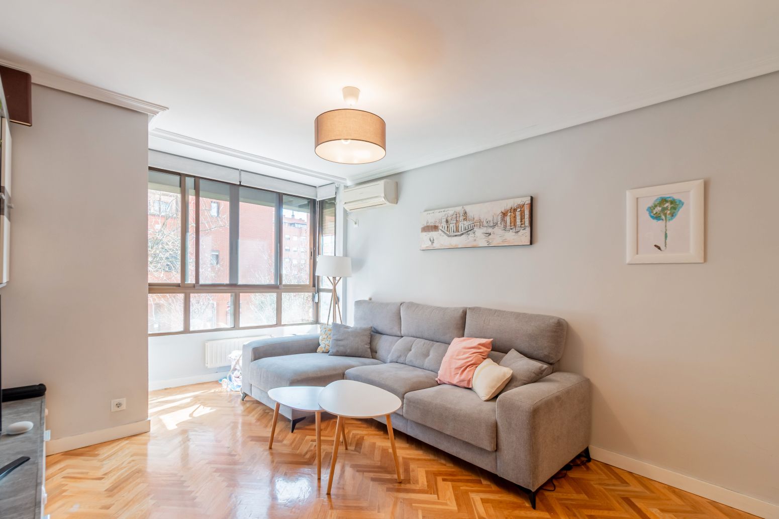 Sala de estar de Piso en venta en Torrejón de Ardoz con Aire acondicionado, Calefacción y Trastero