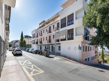 Apartament amb balcó en venda a Avenida MADRID
