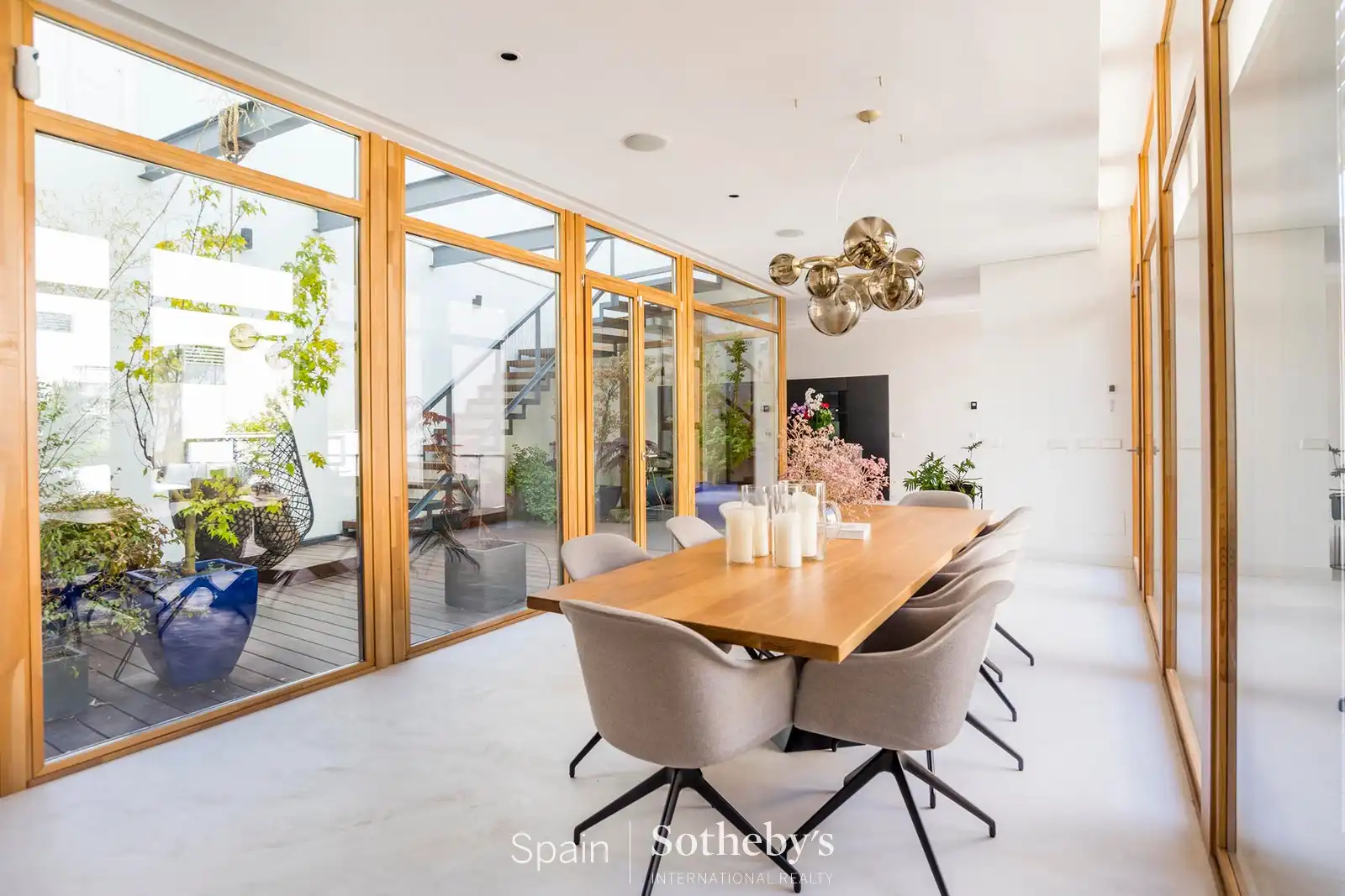 Comedor de Ático en venta en Madrid con Aire acondicionado, Calefacción y Jardín privado