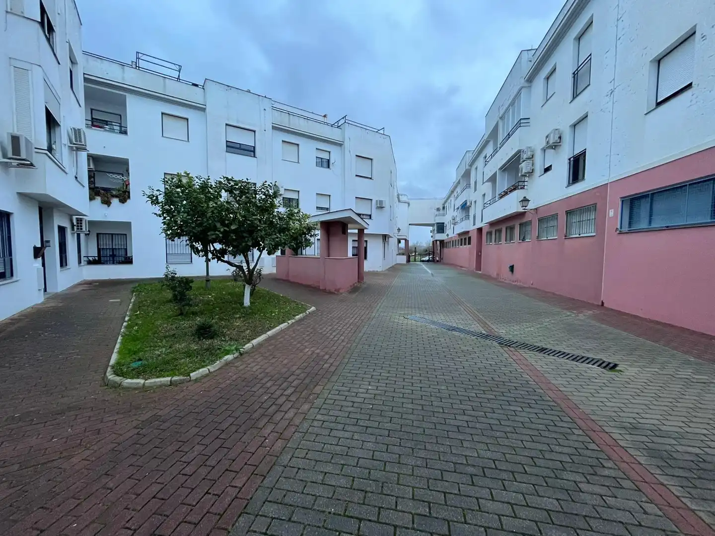 Vista exterior de Piso en venta en Villamartín con Aire acondicionado