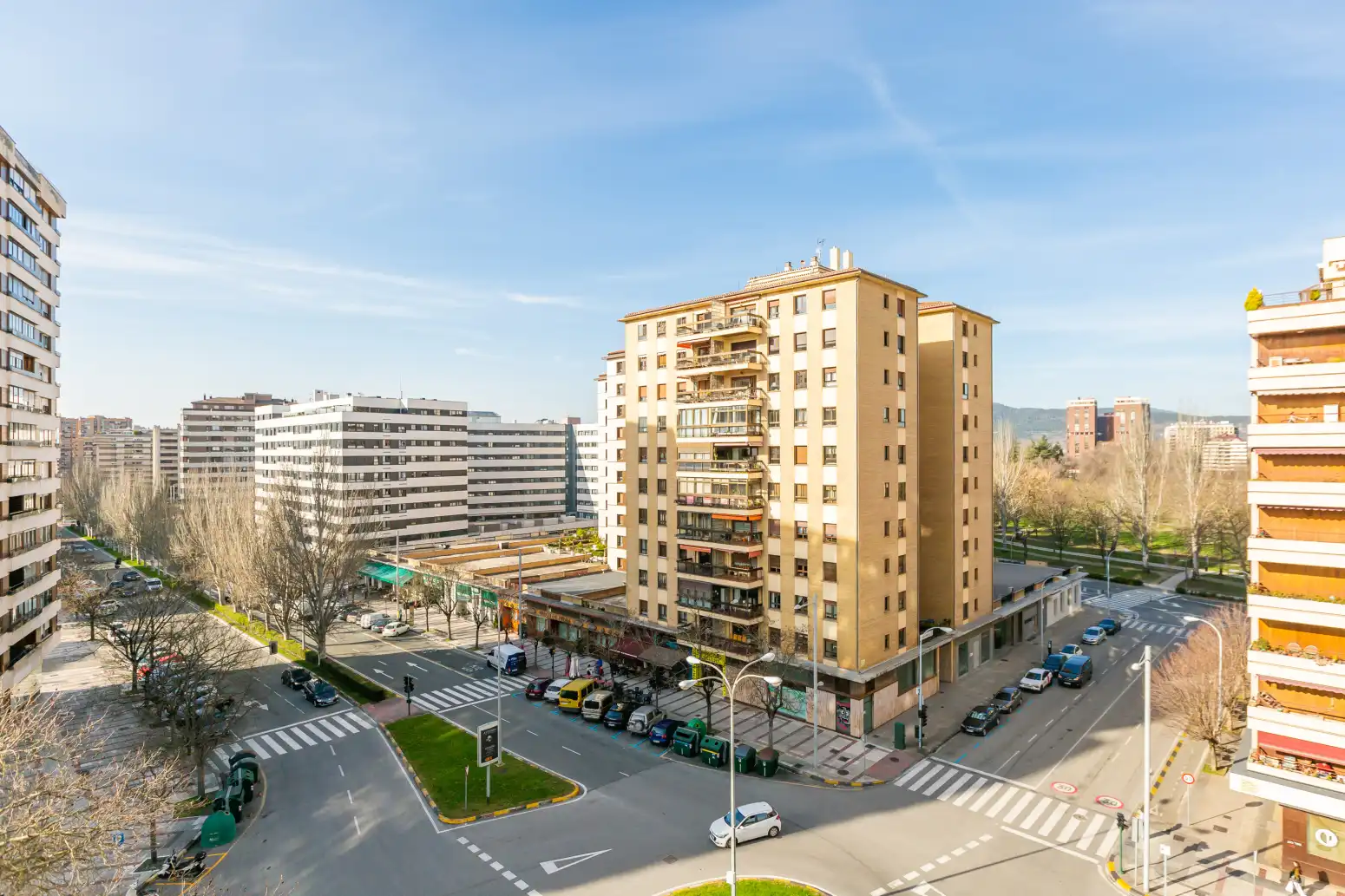 Vista exterior de Piso en venta en  Pamplona / Iruña con Calefacción, Parquet y Trastero