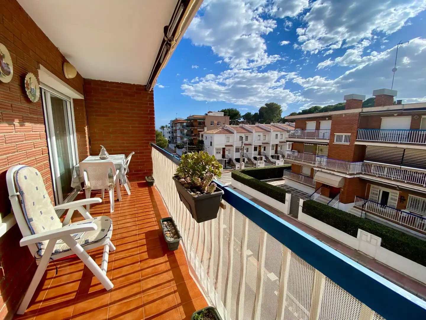 Vista exterior de Pis en venda en Torredembarra amb Aire condicionat, Traster i Piscina comunitària