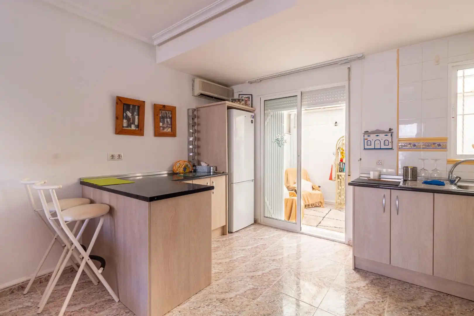 Cuina de Casa o xalet en venda en Orihuela amb Calefacció, Piscina i Piscina comunitària