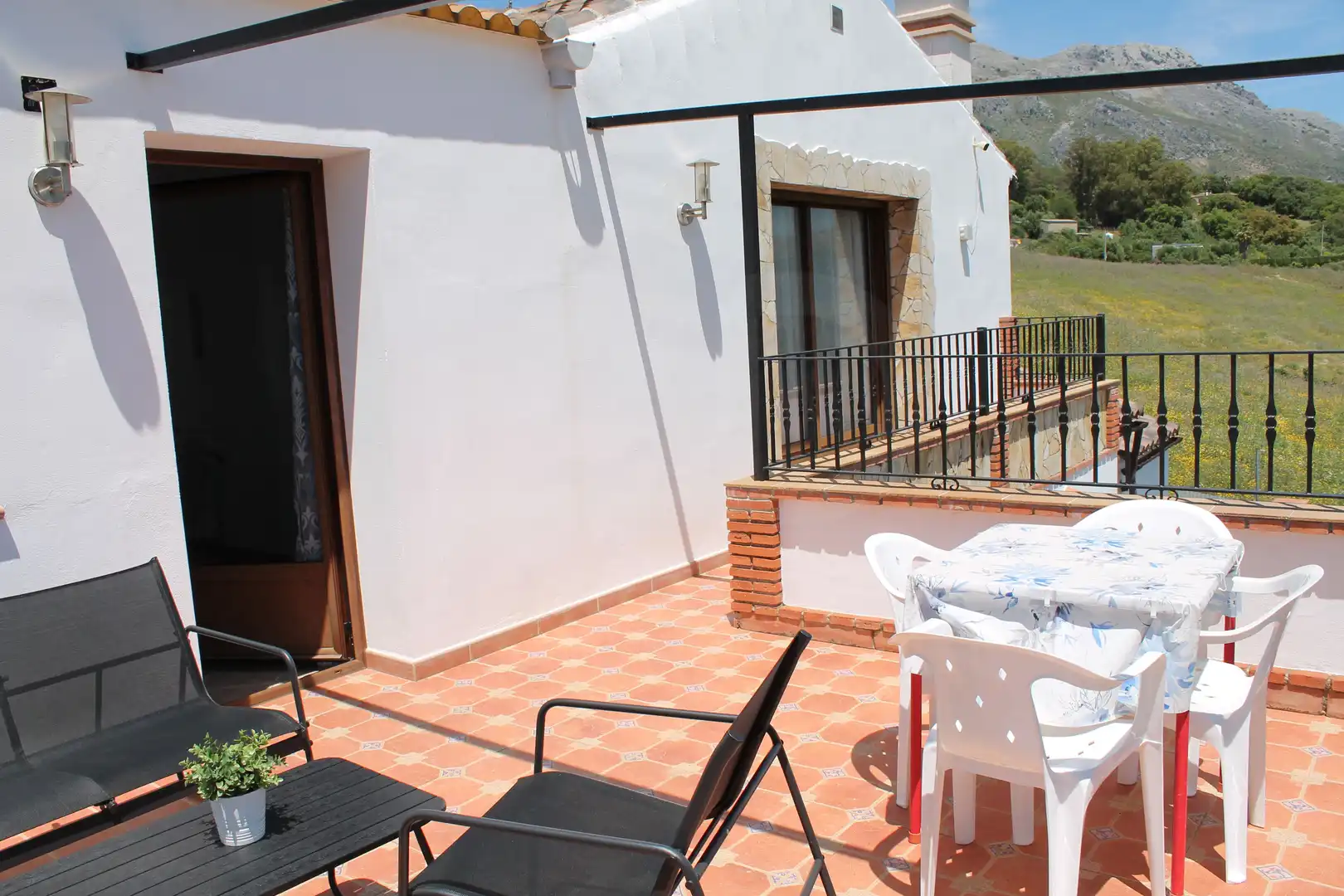 Terrassa de Casa o xalet en venda en Cortes de la Frontera amb Aire condicionat, Calefacció i Terrassa