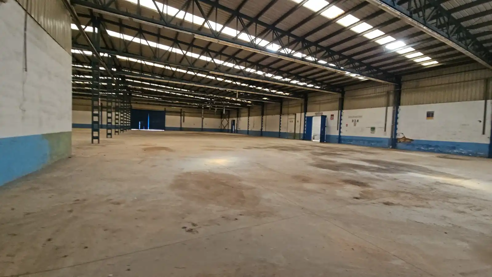 Vista exterior de Nave industrial en venta en Alhama de Aragón