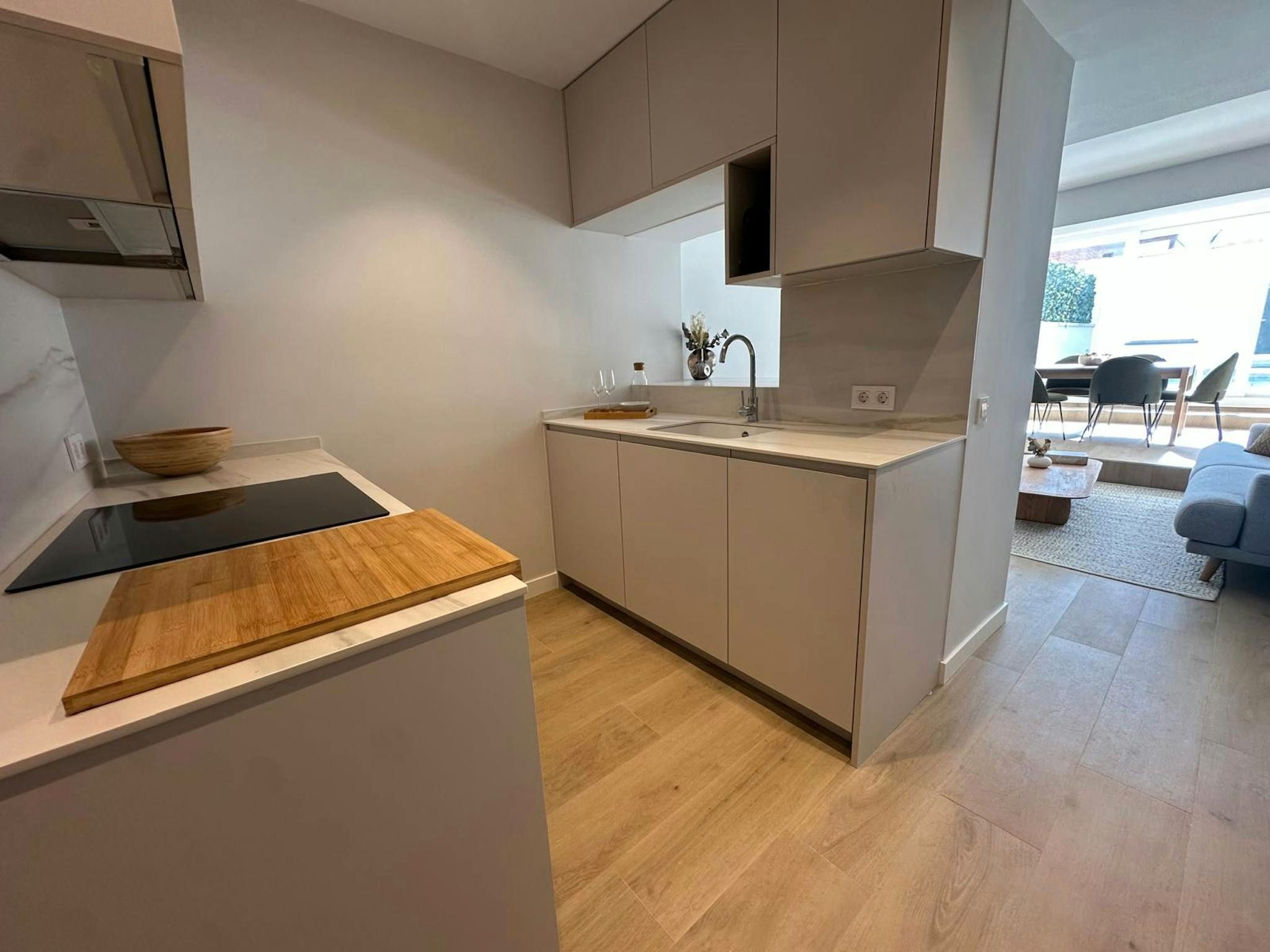 Kitchen of Flat to rent in  Madrid Capital  with Air Conditioner, Heating and Private garden