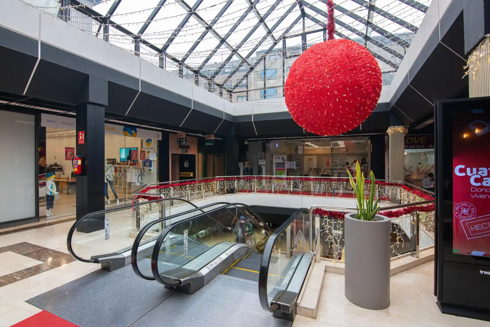Locale commerciale in vendita a Avenida ramon cajal, imagen 3