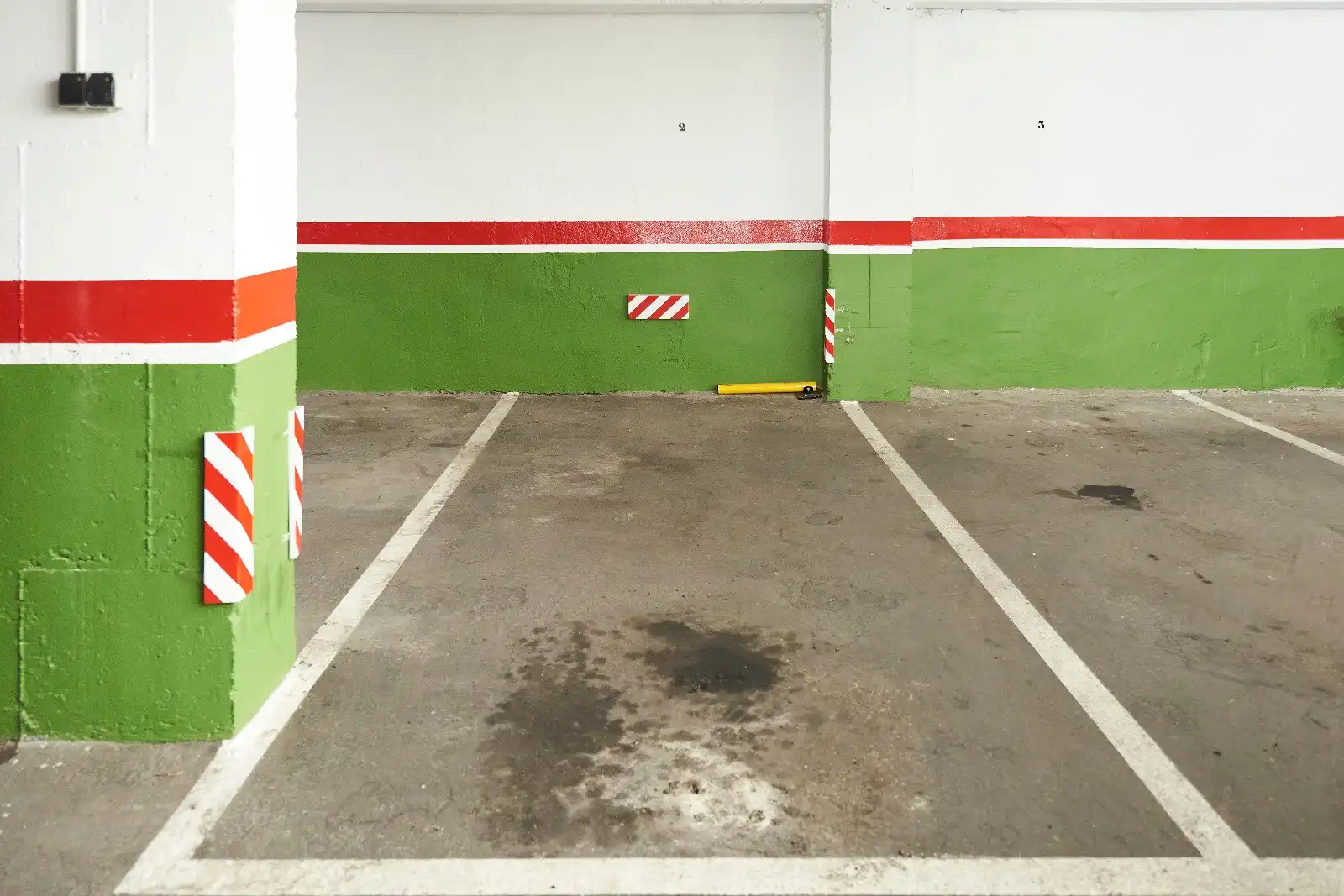 Parking de Piso en venta en Sevilla con Terraza, Trastero y Amueblado