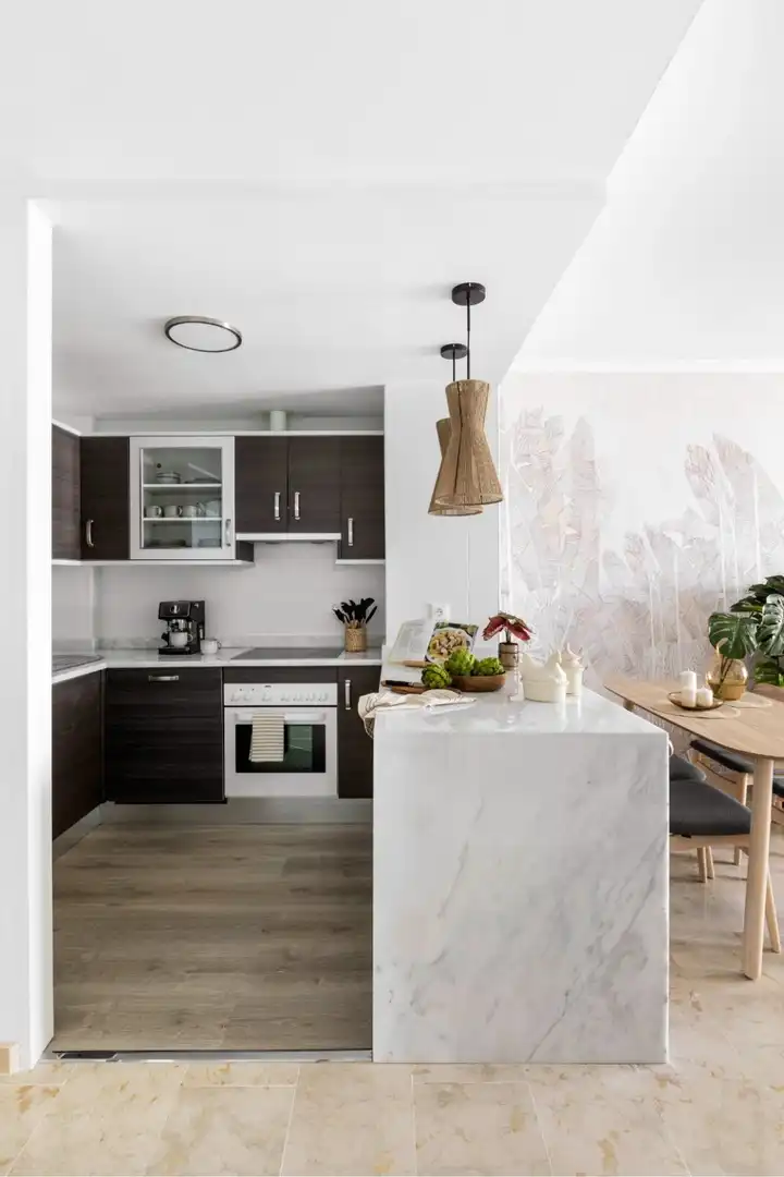 Cuina de Apartament en venda en Manilva amb Aire condicionat, Jardí privat i Terrassa