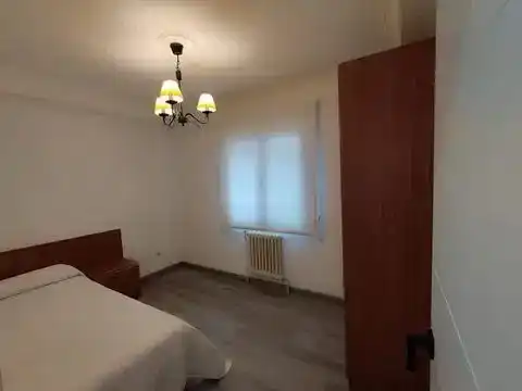 Schlafzimmer von Wohnung zur Miete in Lugo Capital mit Balkon